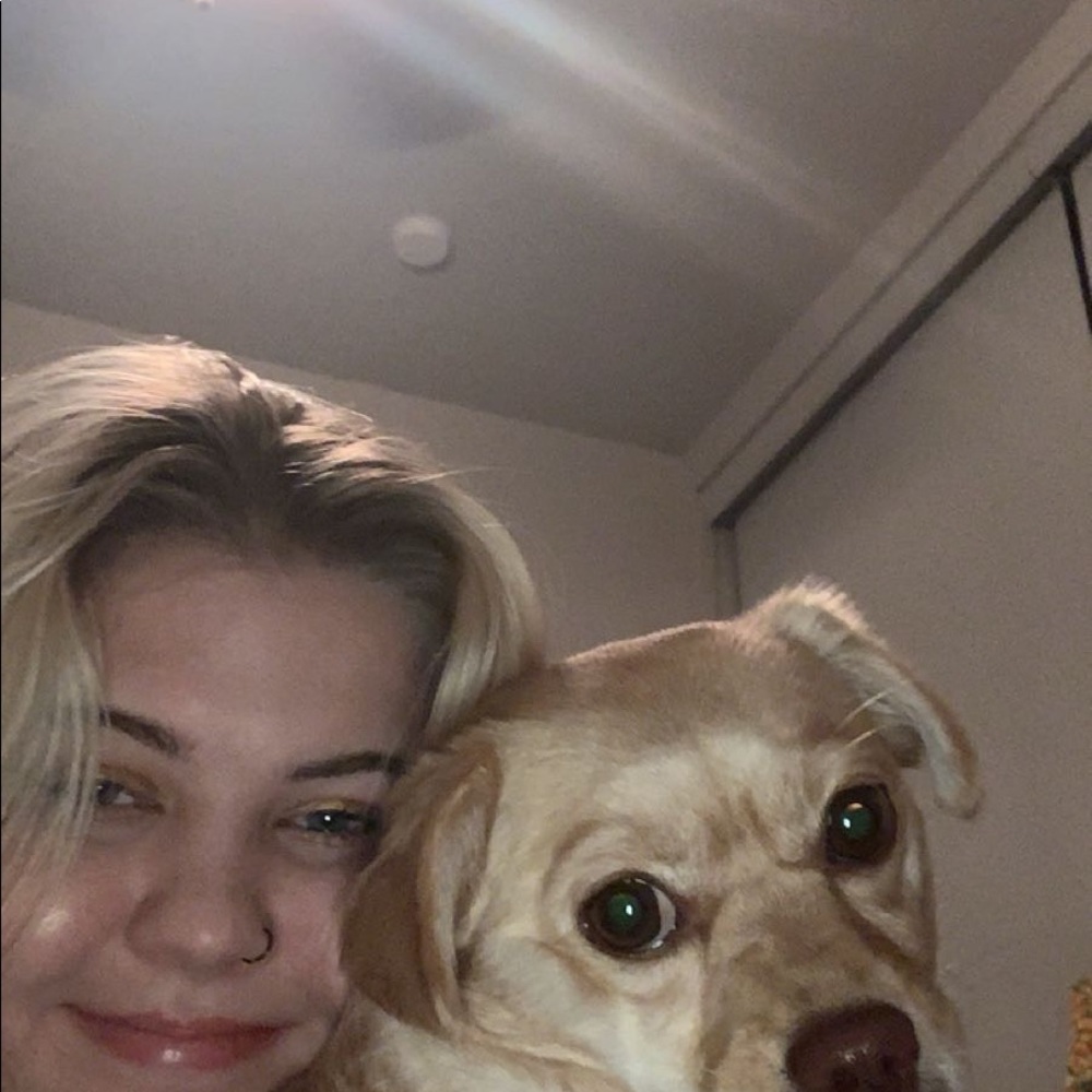 Meet your Posher, Alyssa